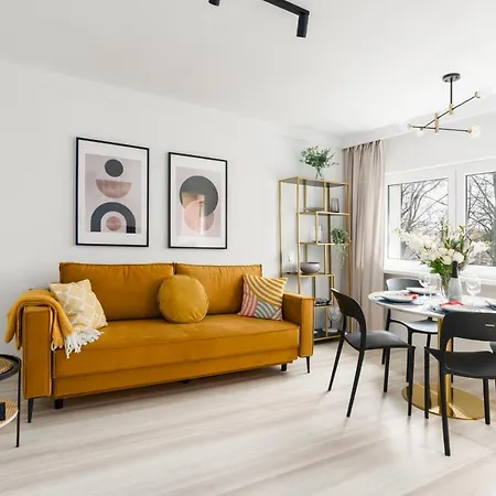 Grunwald Jesienna Comfort By Renters Apartment