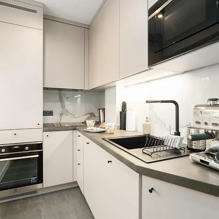 Grunwald Jesienna Comfort By Renters Apartment Poznan